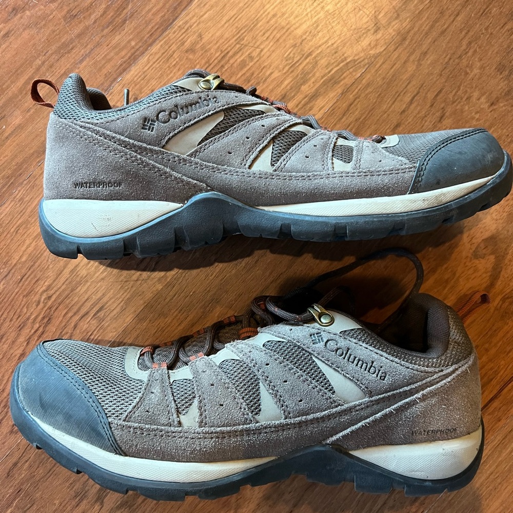 Columbia Brown Hiking Shoes